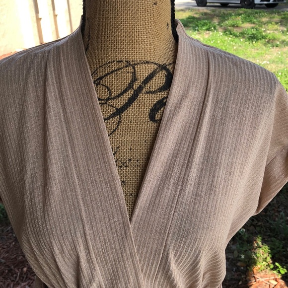 Gold top - Picture 4 of 7